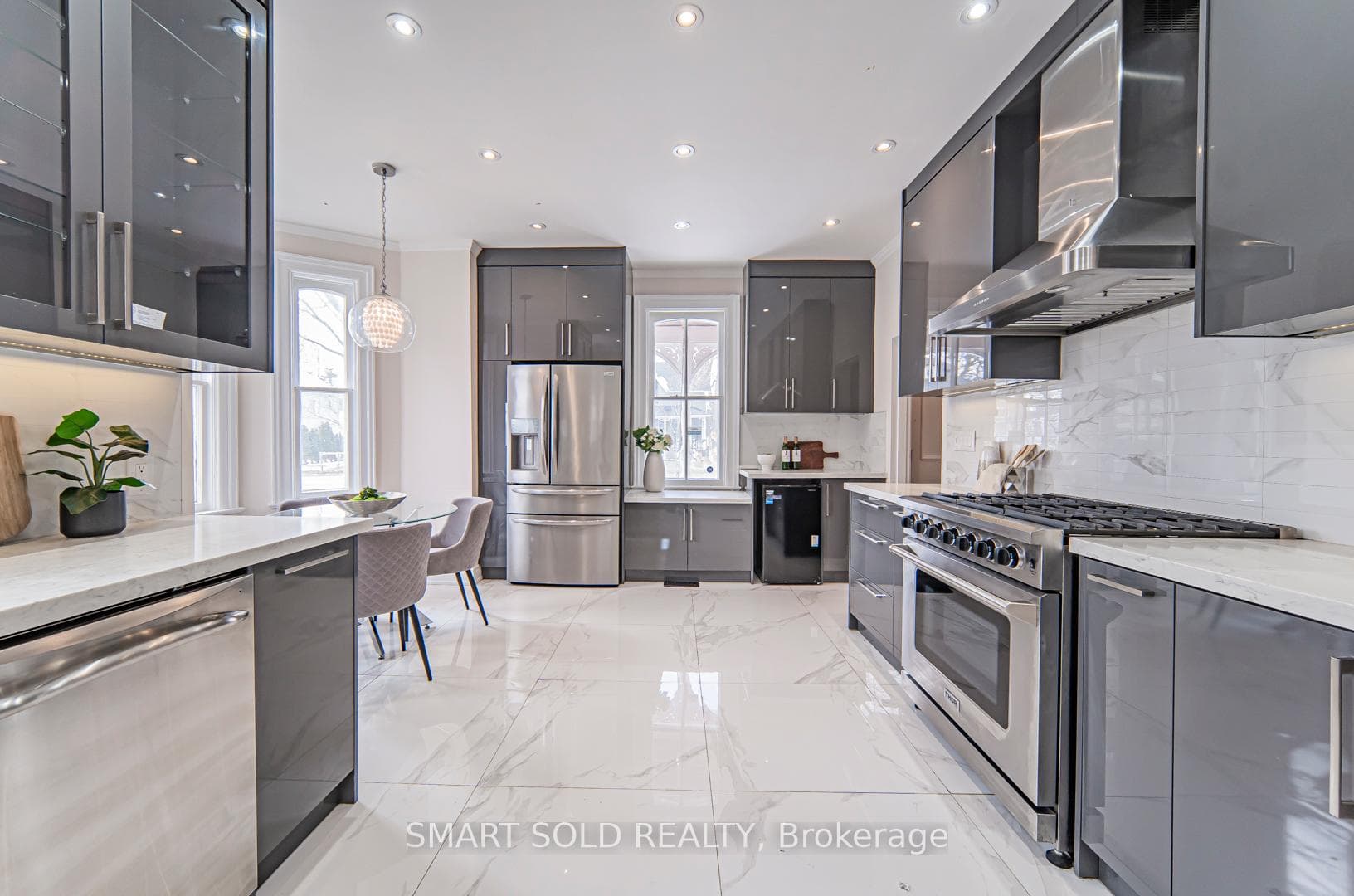 117 Main Unionville Street photo 15