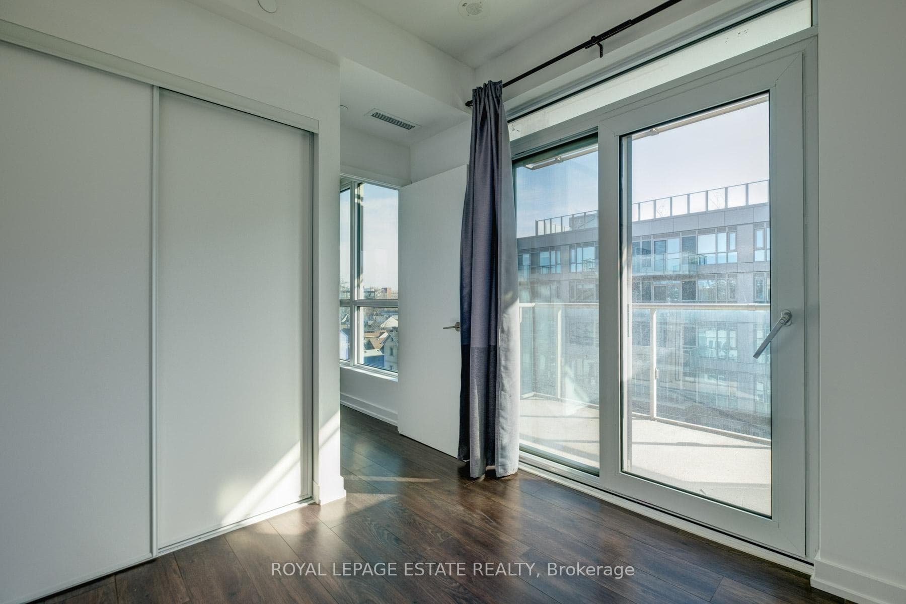 150 Logan Avenue Unit 610 photo 16