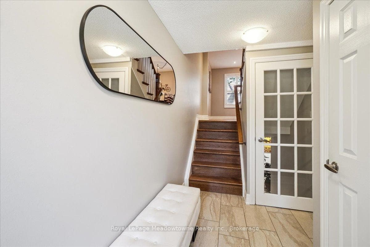 30 Heslop Road Unit 4 photo 7
