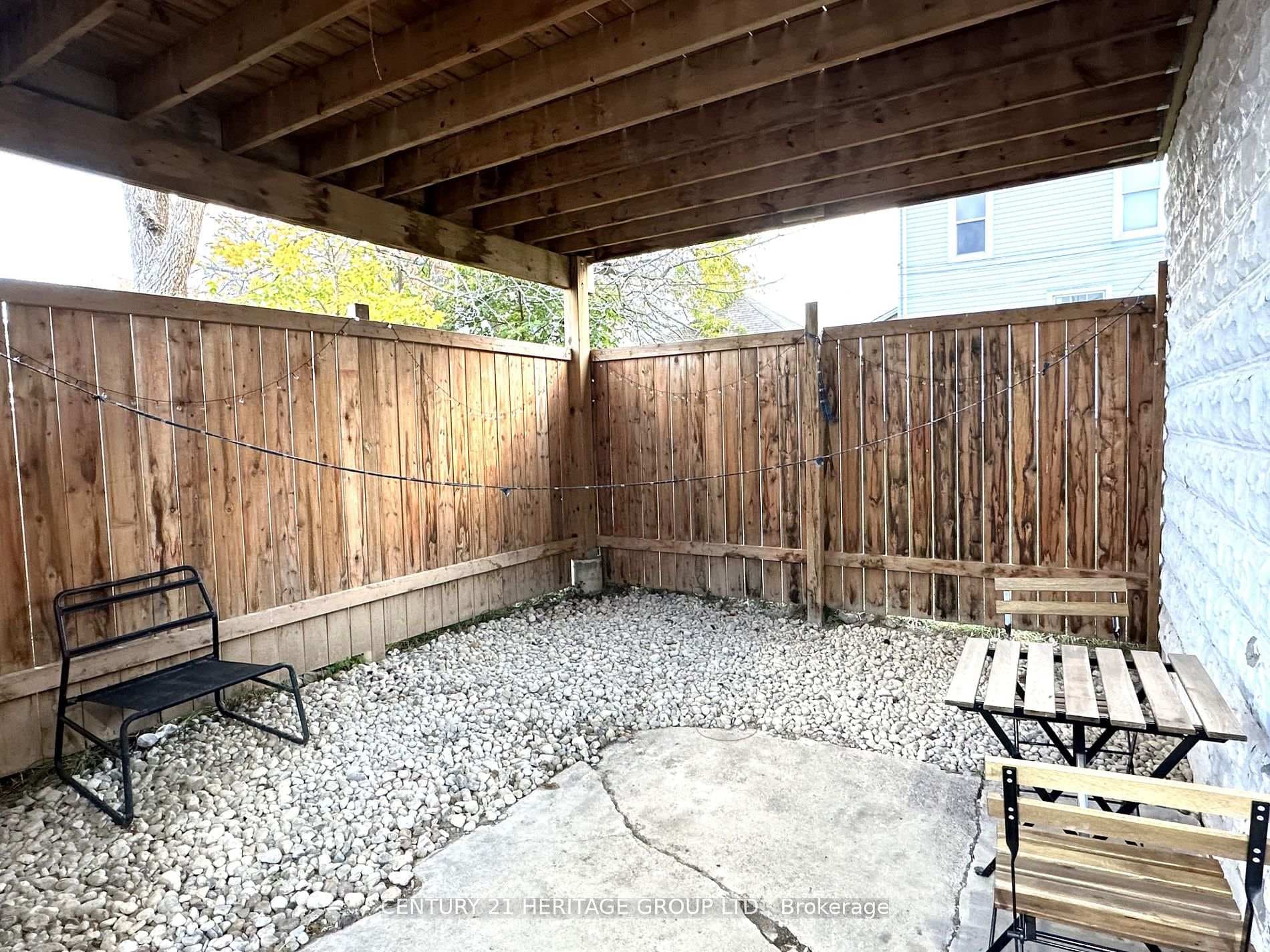 5002 Victoria Avenue photo 18