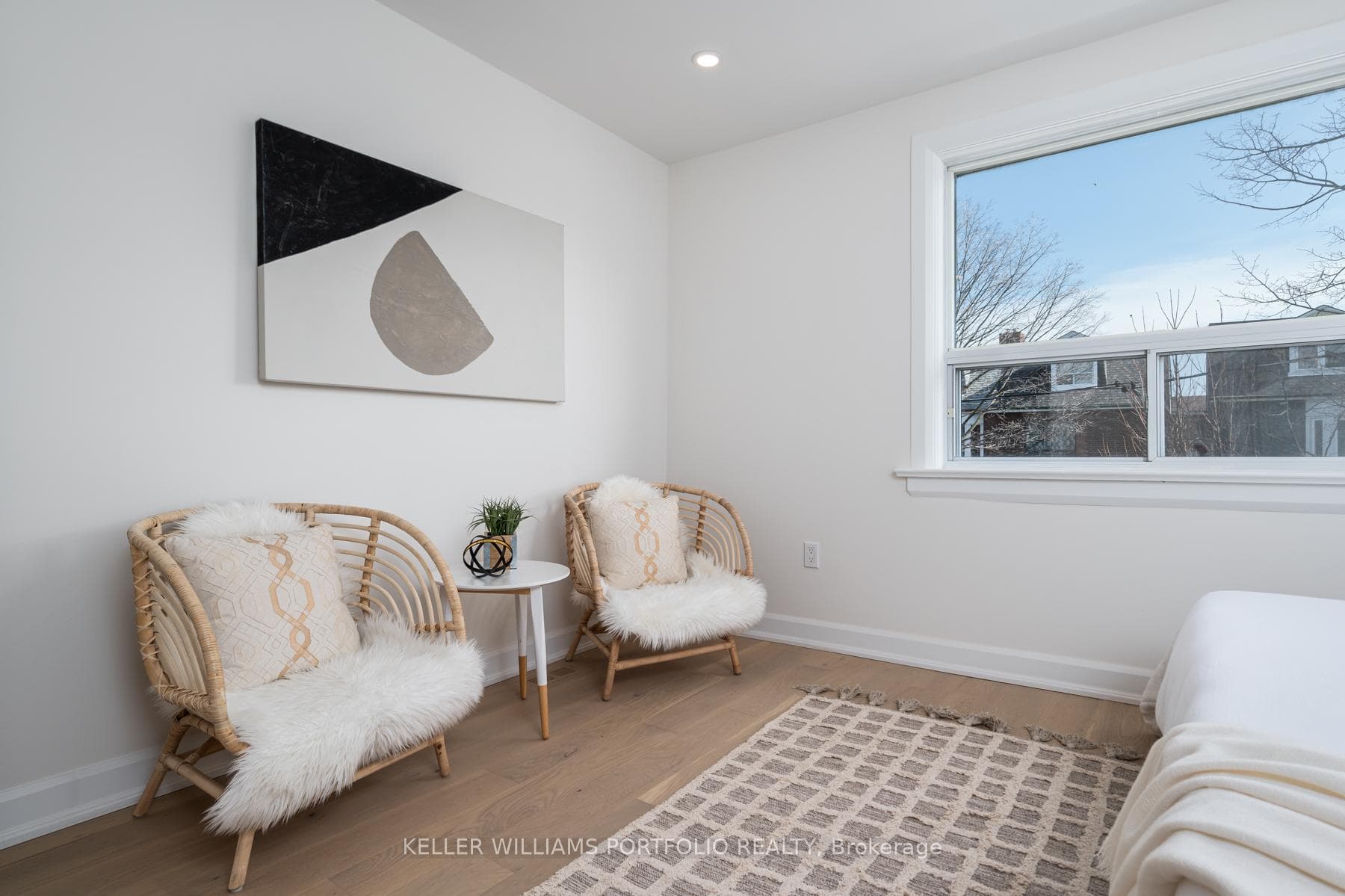 52 Boon Avenue photo 25
