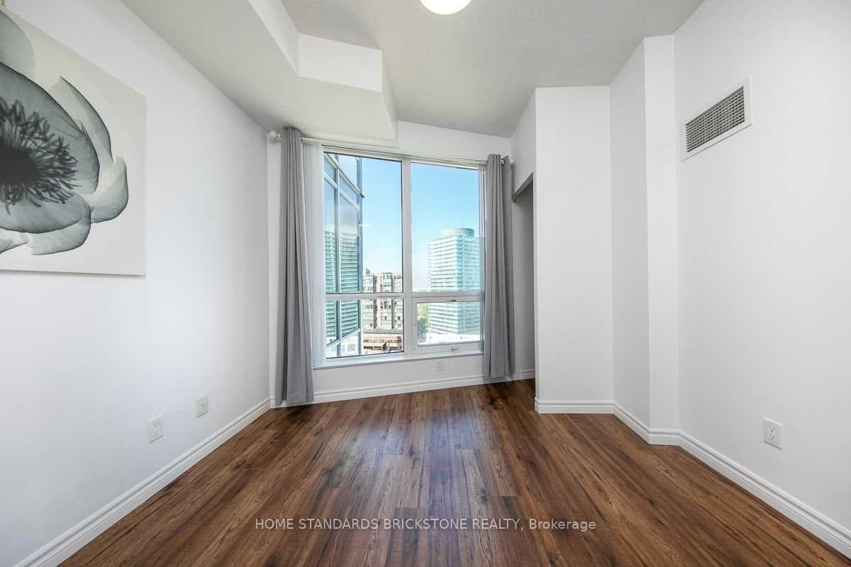 18 Holmes Avenue Unit 1306 photo 15