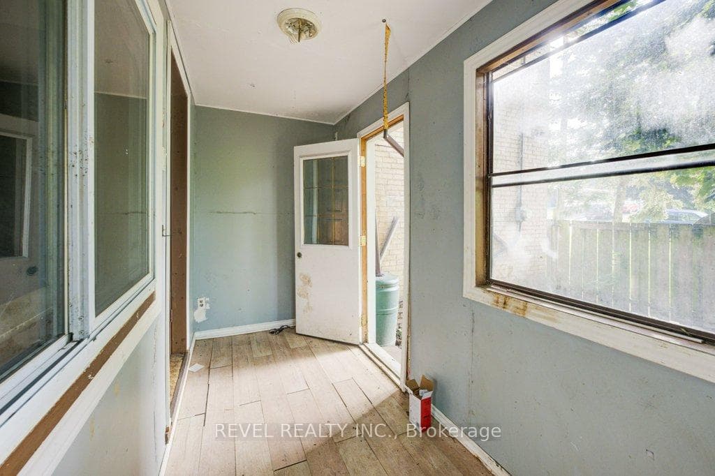 150 Stanley Street photo 18