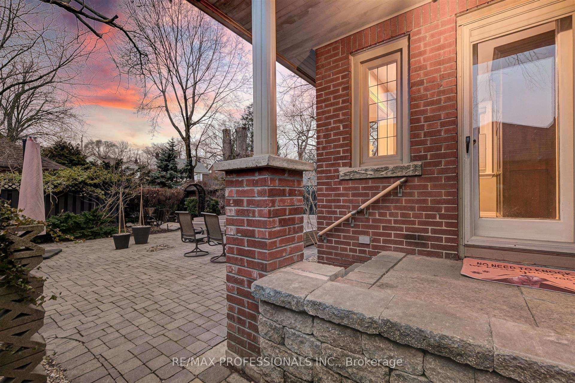 62 Willingdon Boulevard photo 38