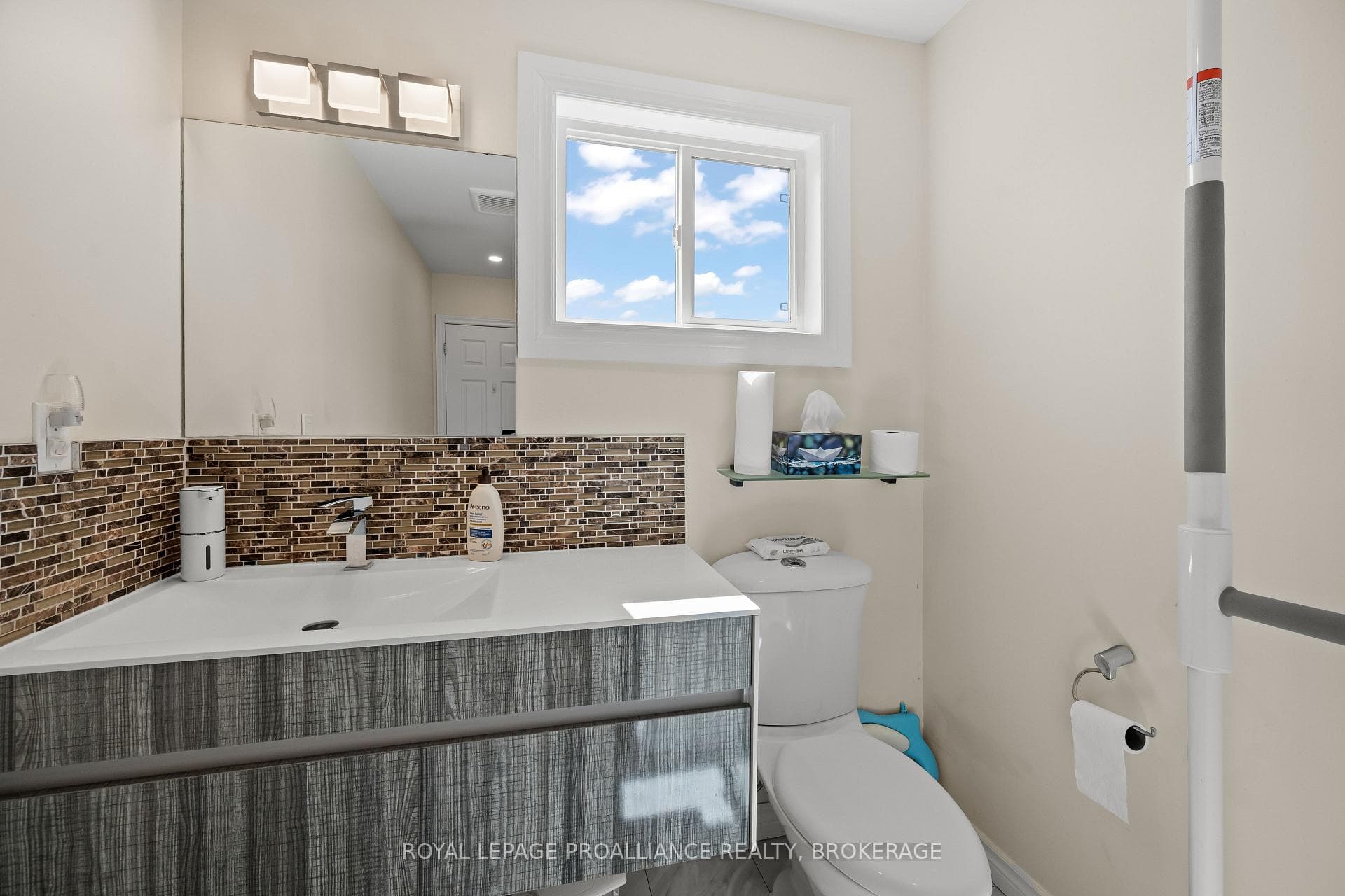 228 Robert Wallace Drive photo 22