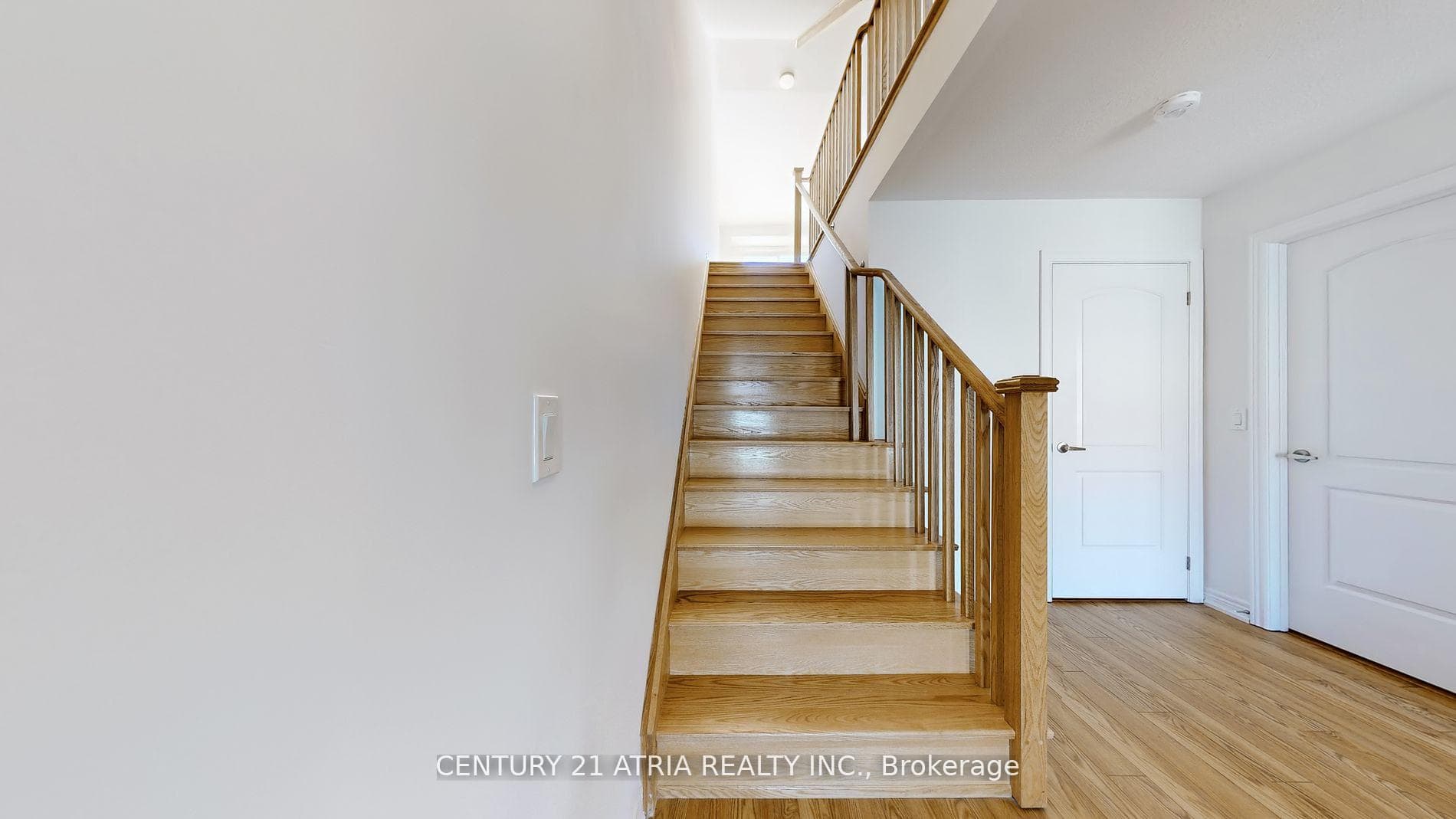 150 Lageer Drive photo 2