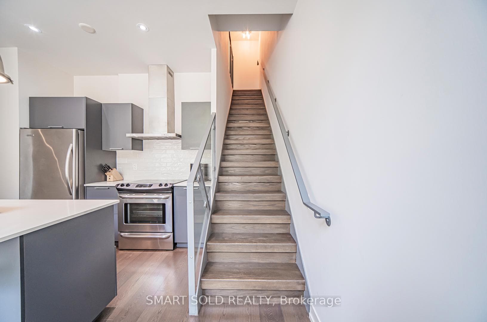 650 King Street Unit 106 photo 19