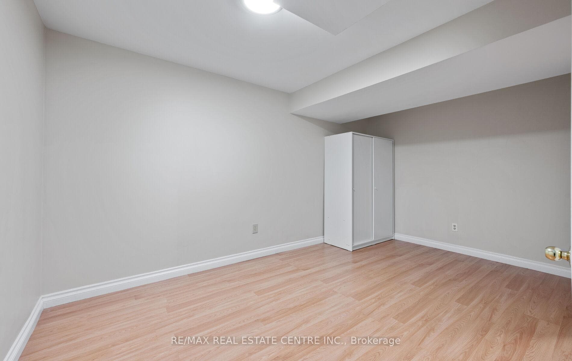 5030 Heatherleigh Avenue Unit 150 photo 43