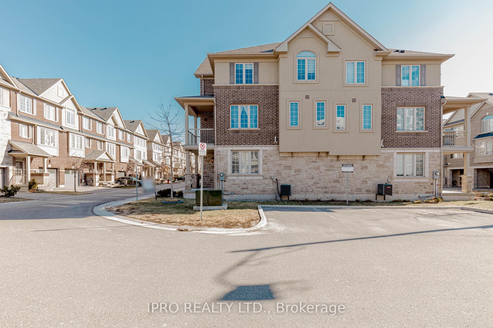 376 Hardwick Common Drive photo 4