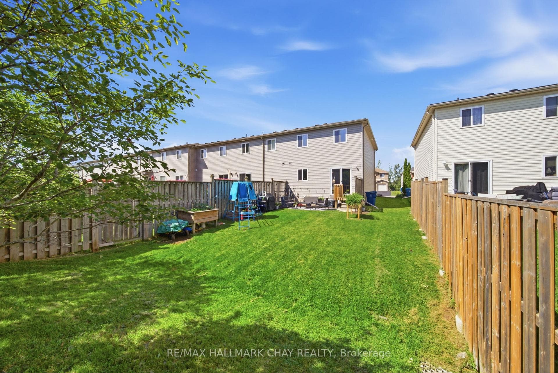 46 Michelle Drive photo 33