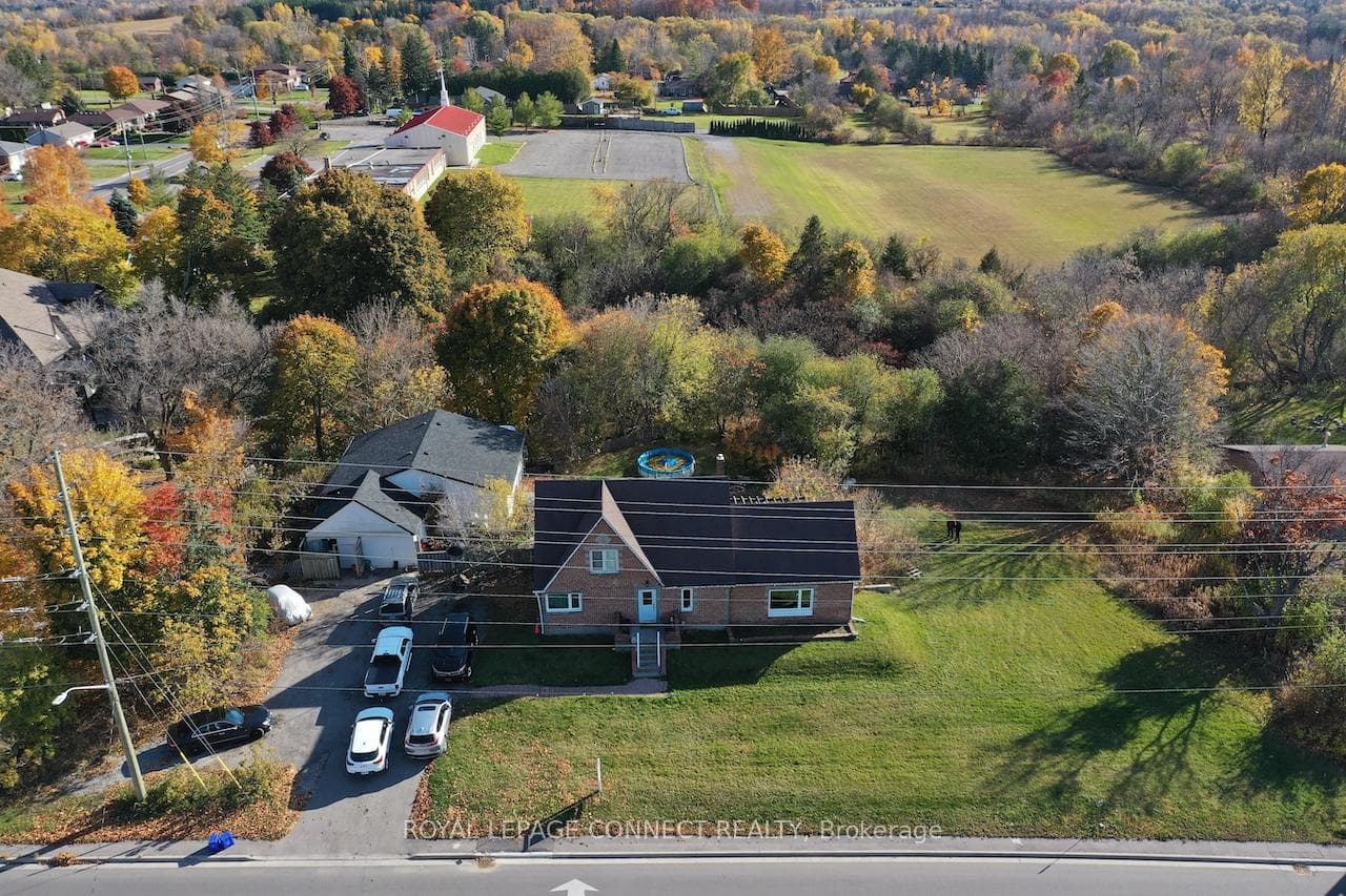 1641 Taunton Road photo 20