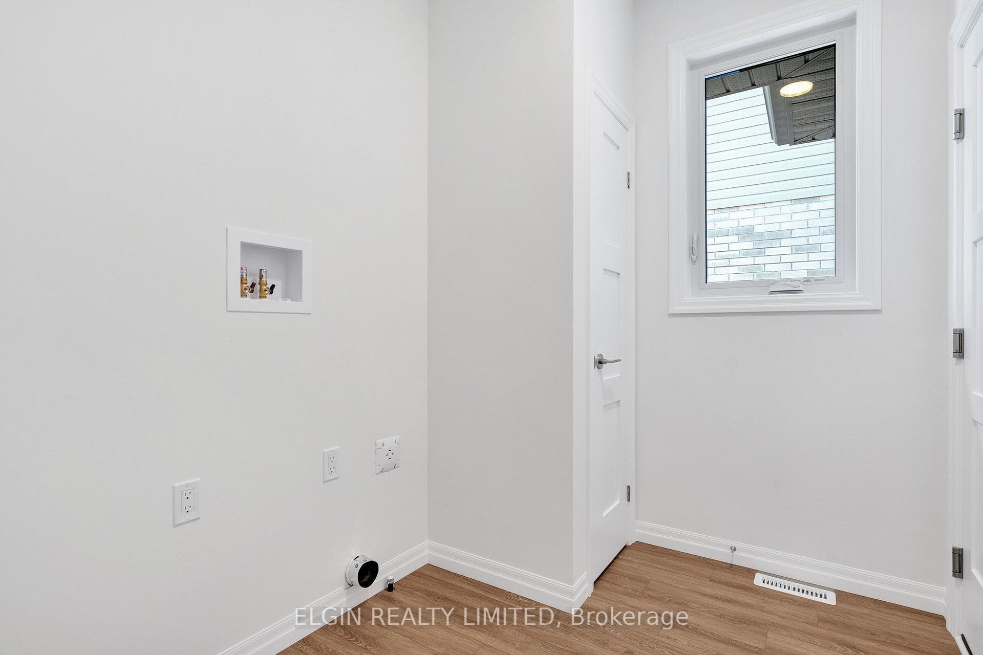 5 Finch Street photo 8
