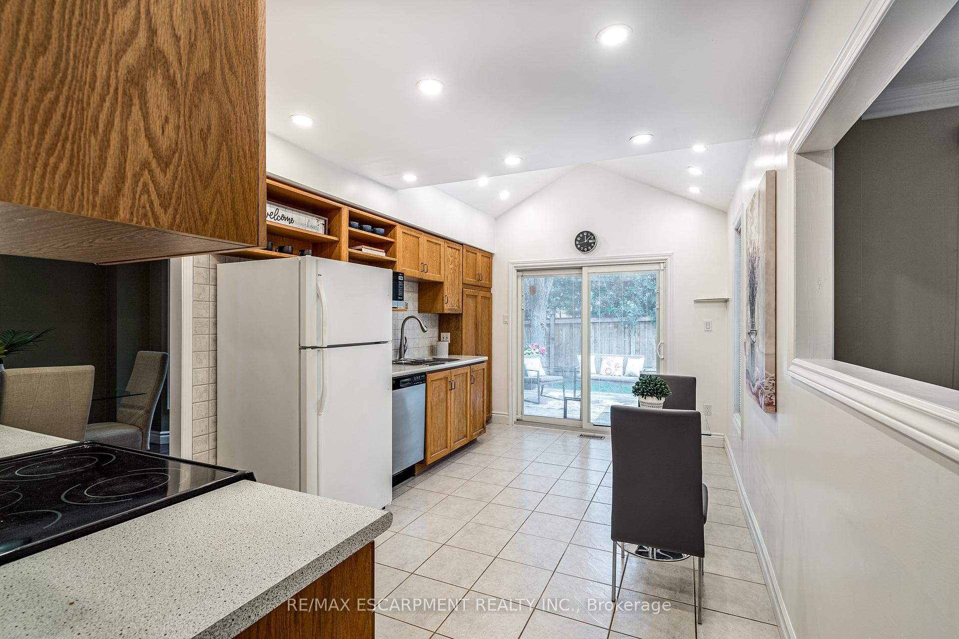 2120 Madden Boulevard photo 8