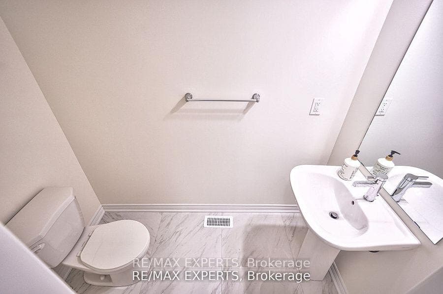 2498 Kentucky Derby Way photo 19