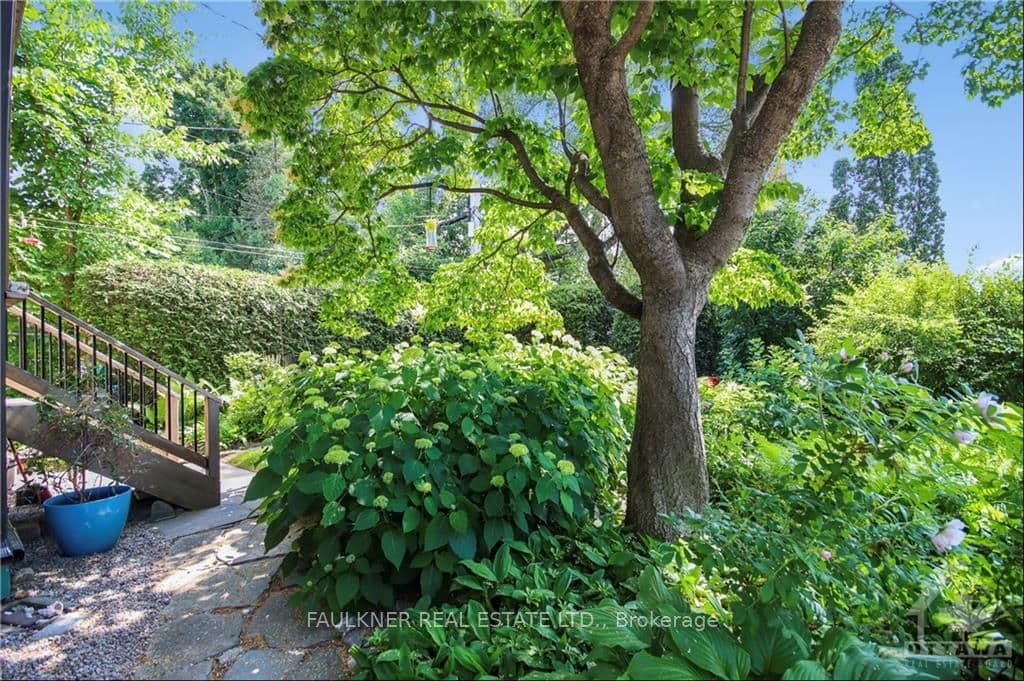 166 MARLBOROUGH Avenue photo 25