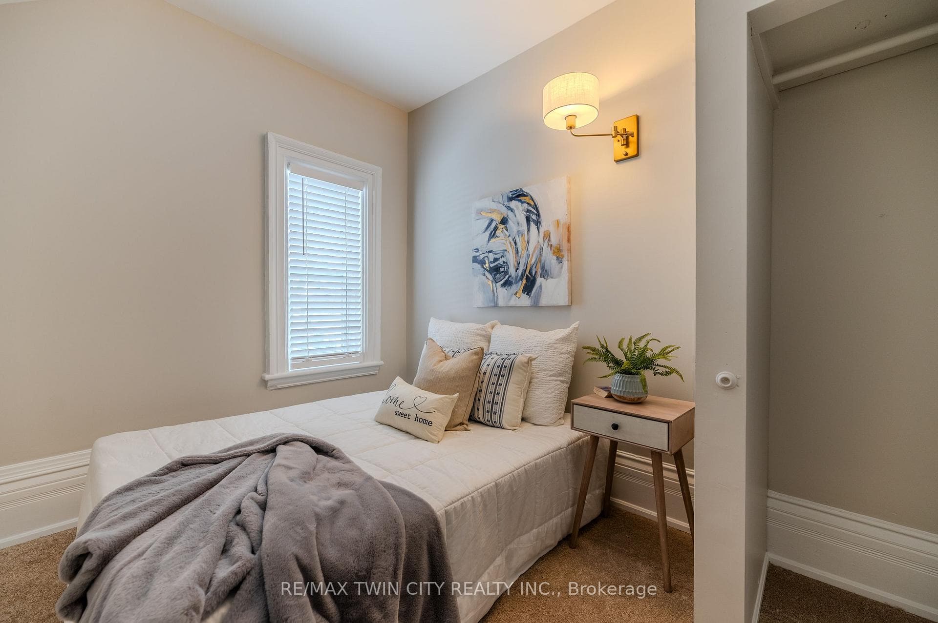 20 Sherwood Drive photo 17