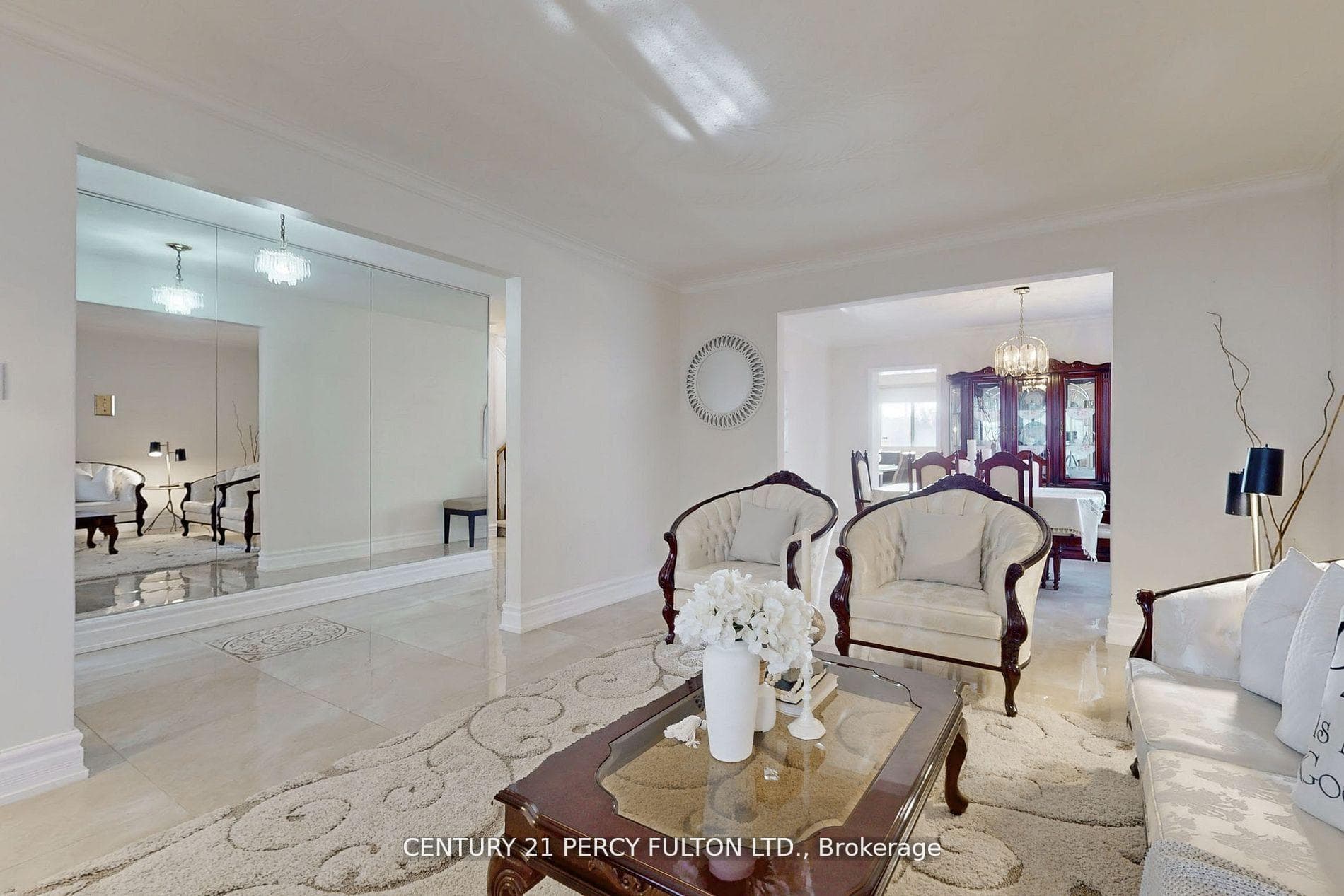 14 Weatherstone Crescent photo 7