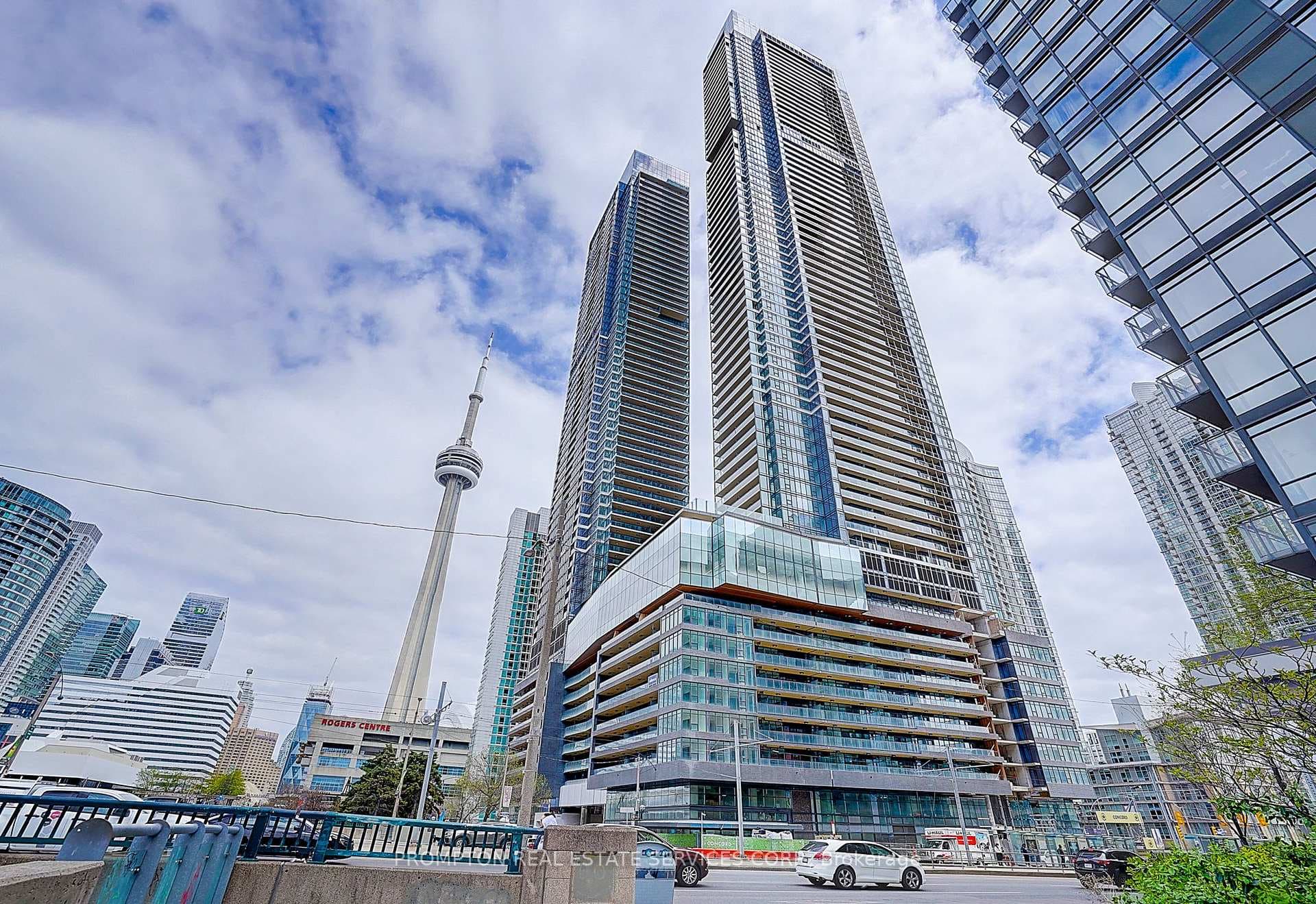 1 Concord Cityplace Way Unit 3705 photo 1