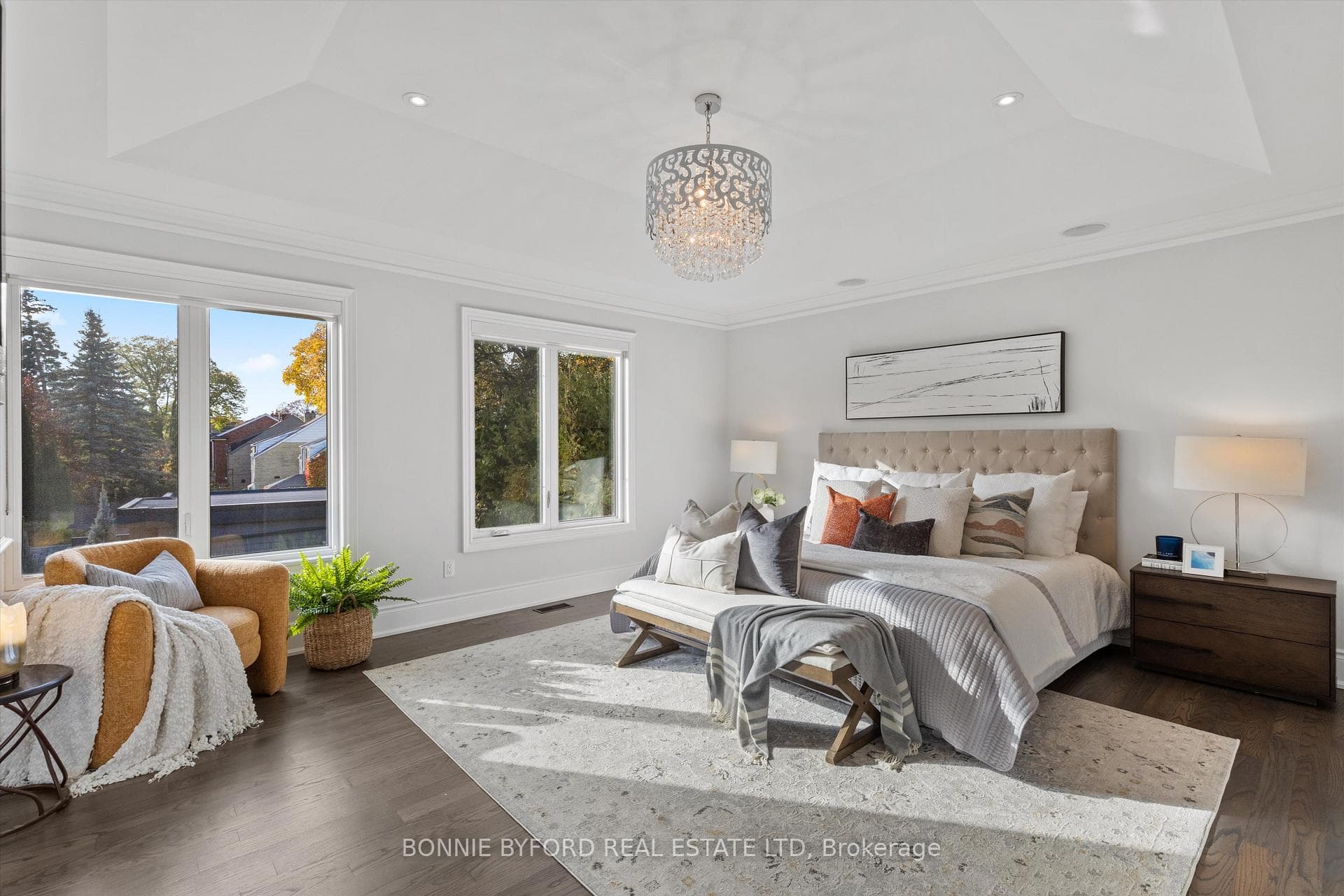 64 Bessborough Drive photo 18