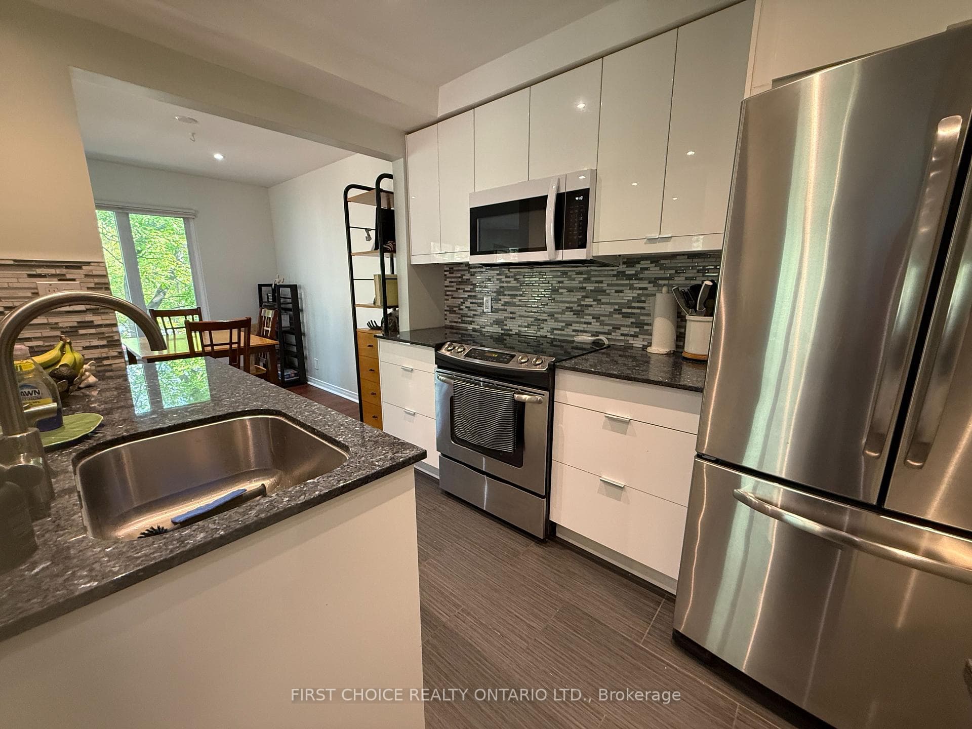 130 Greenfield Avenue Unit C photo 4