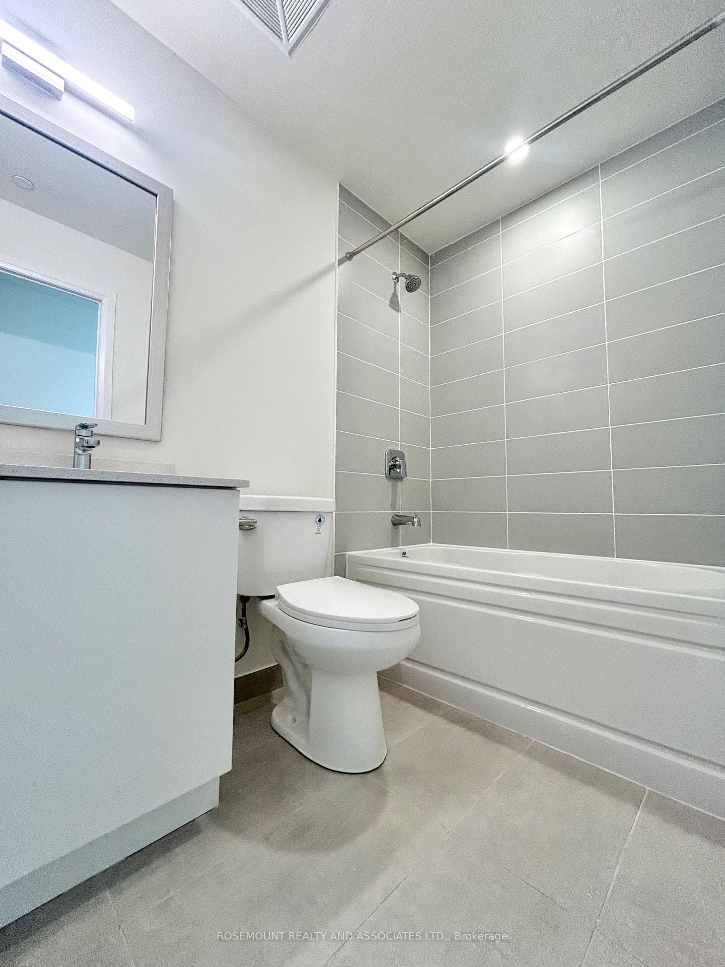 3270 Sheppard Avenue Unit 1524 photo 9