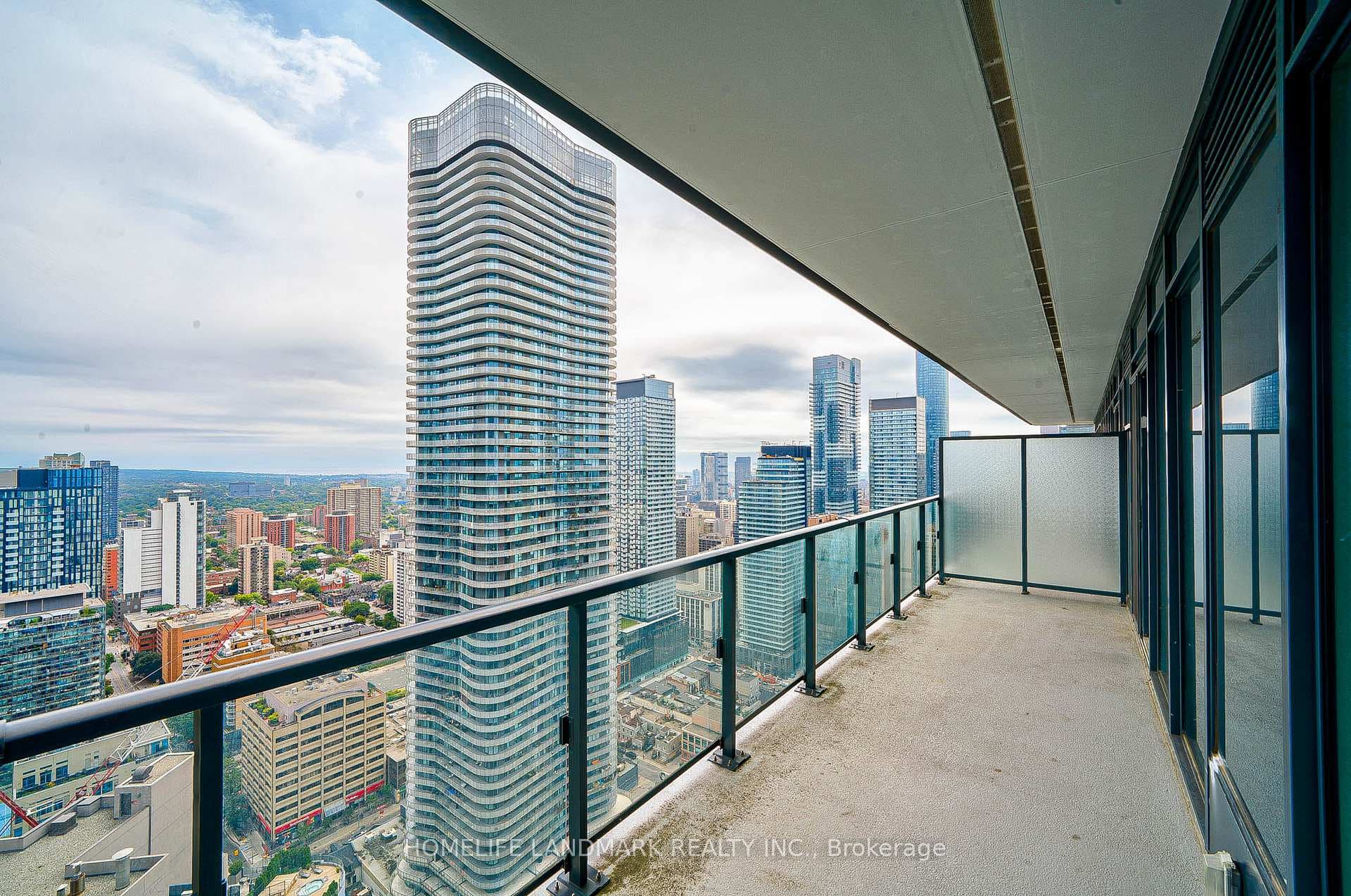 955 Bay Street Unit 3801 photo 27
