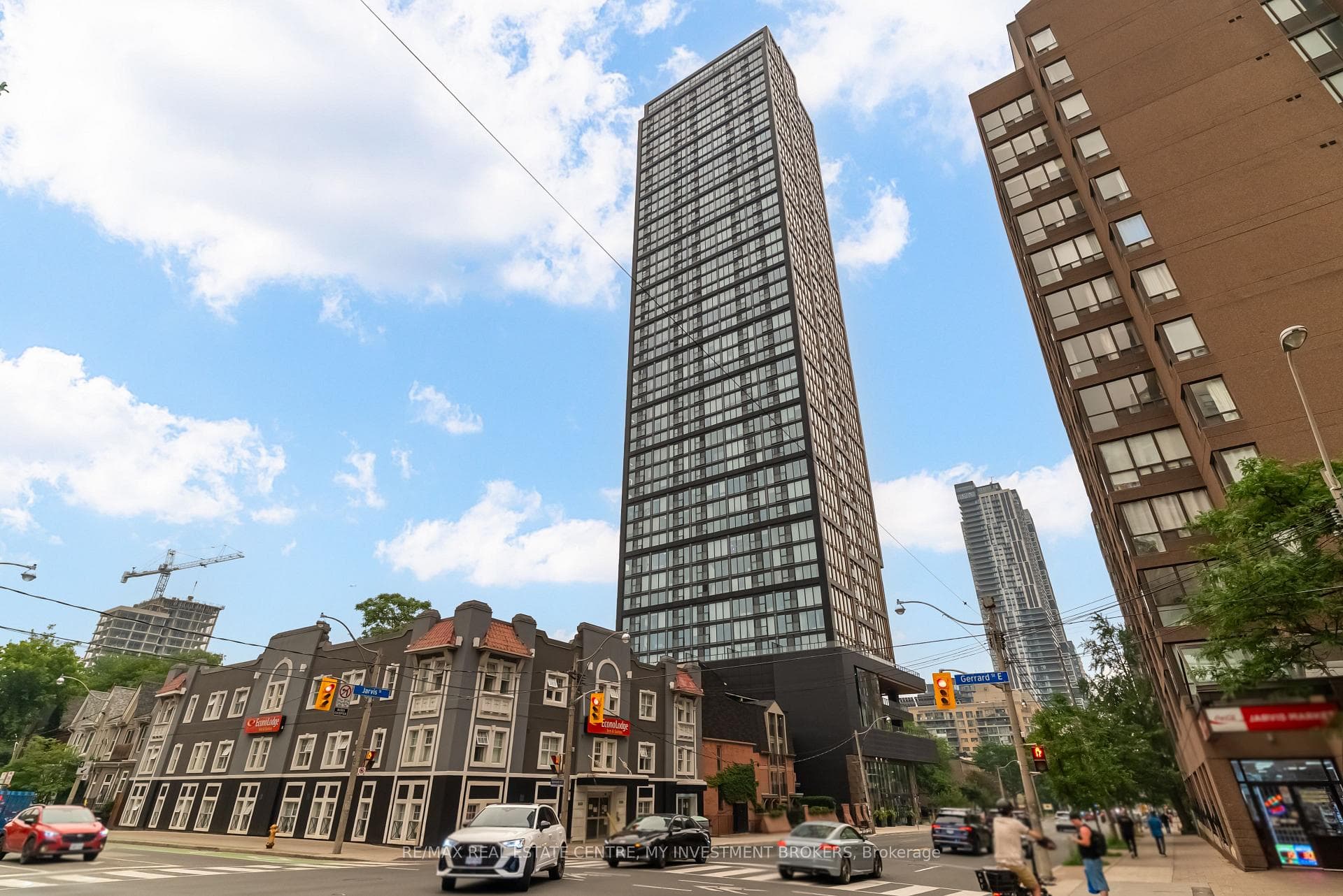 319 Jarvis Street Unit 2605 photo 2