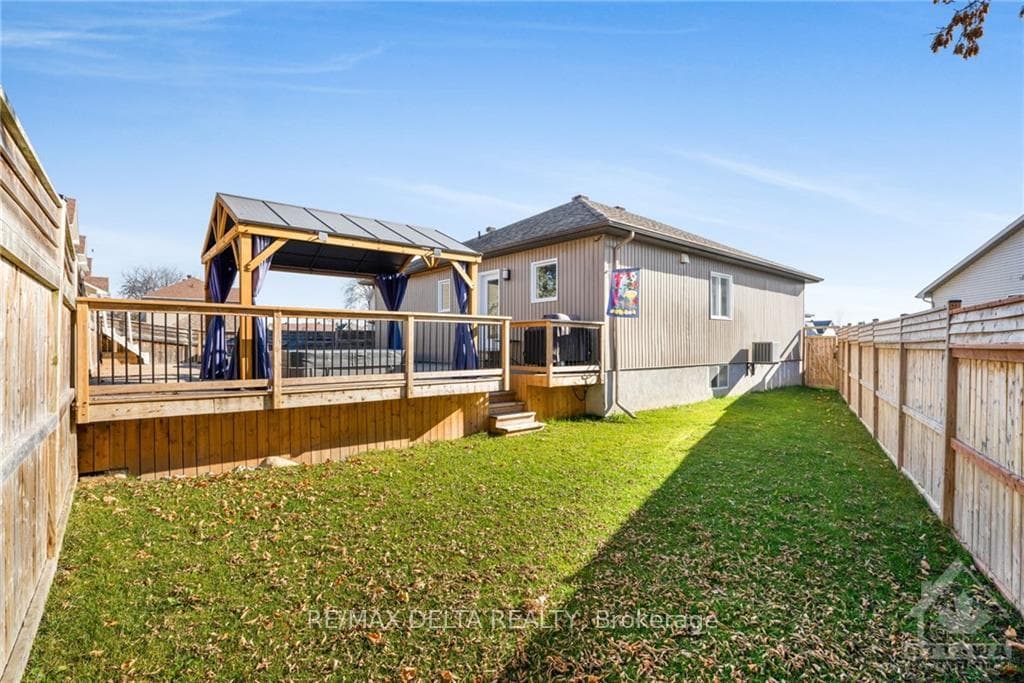 503 OVANA Crescent photo 4