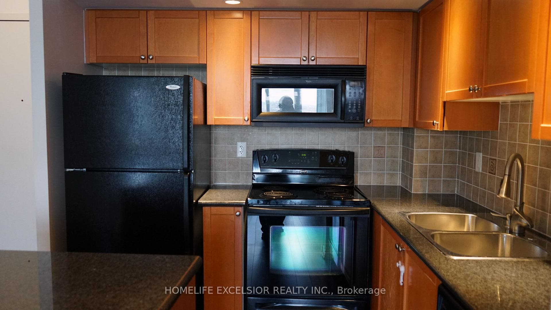 33 Cox Boulevard Unit 923 photo 7