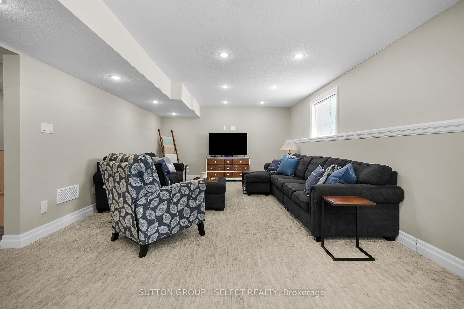 1322 Cranbrook Road photo 37