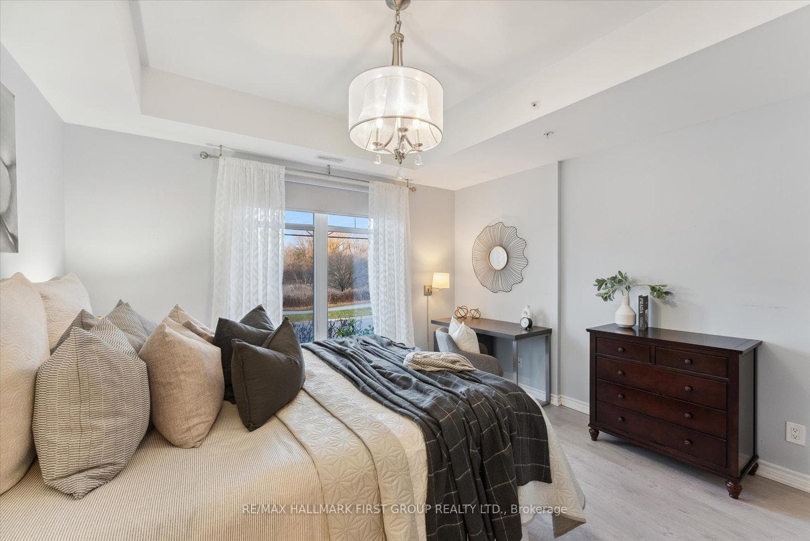670 GORDON Street Unit 114 photo 19