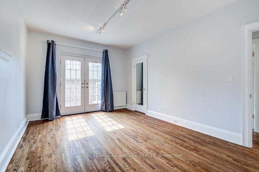 81 Whitehall Road Unit Main photo 8