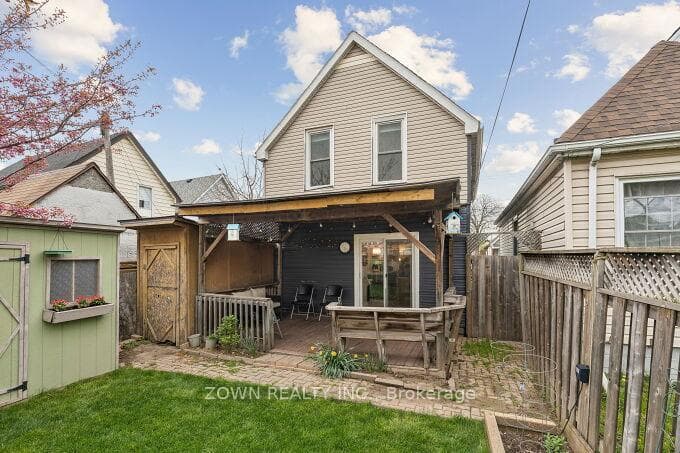 6 Albany Avenue photo 27