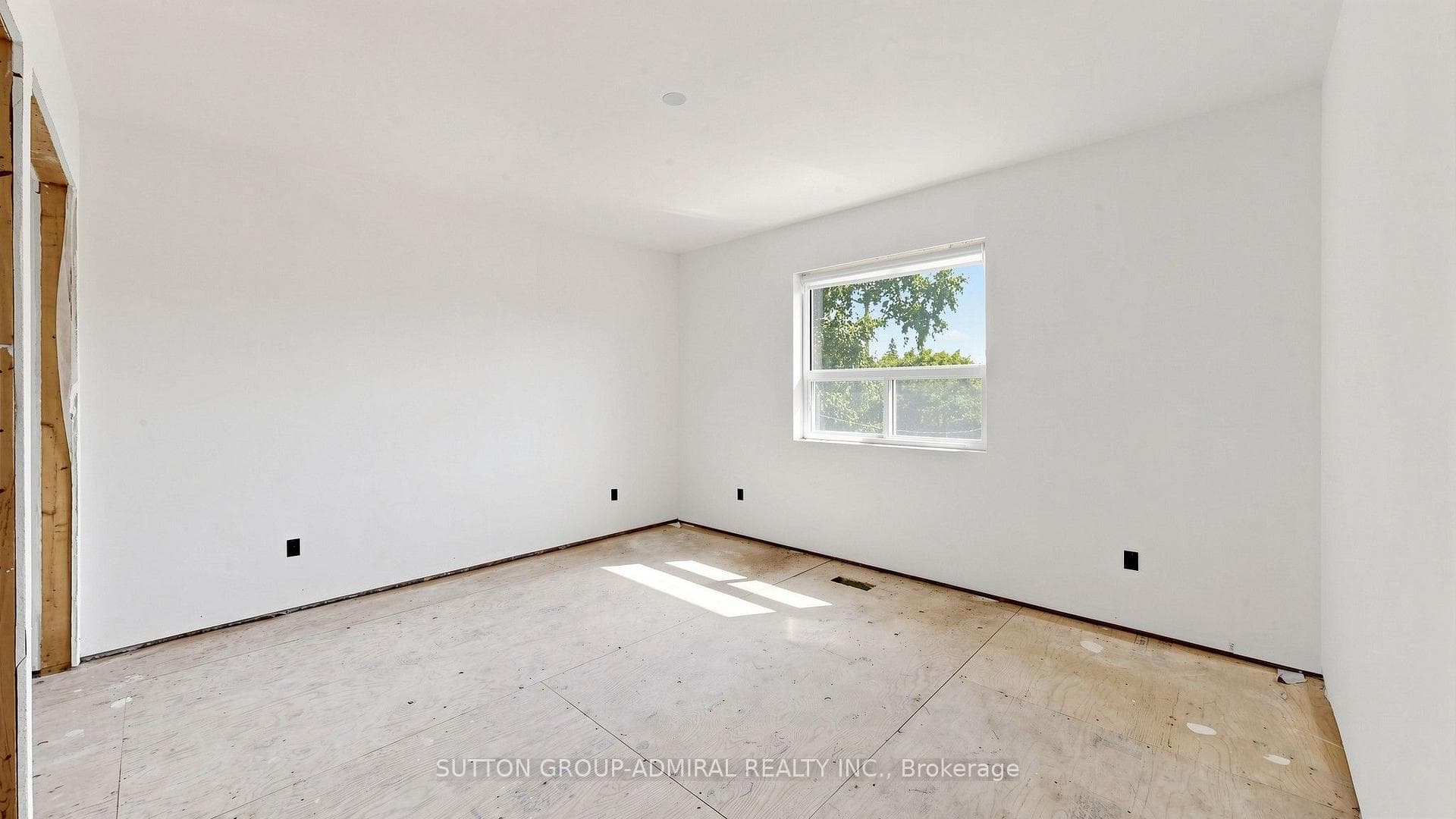 62 Rosemeade Avenue photo 41