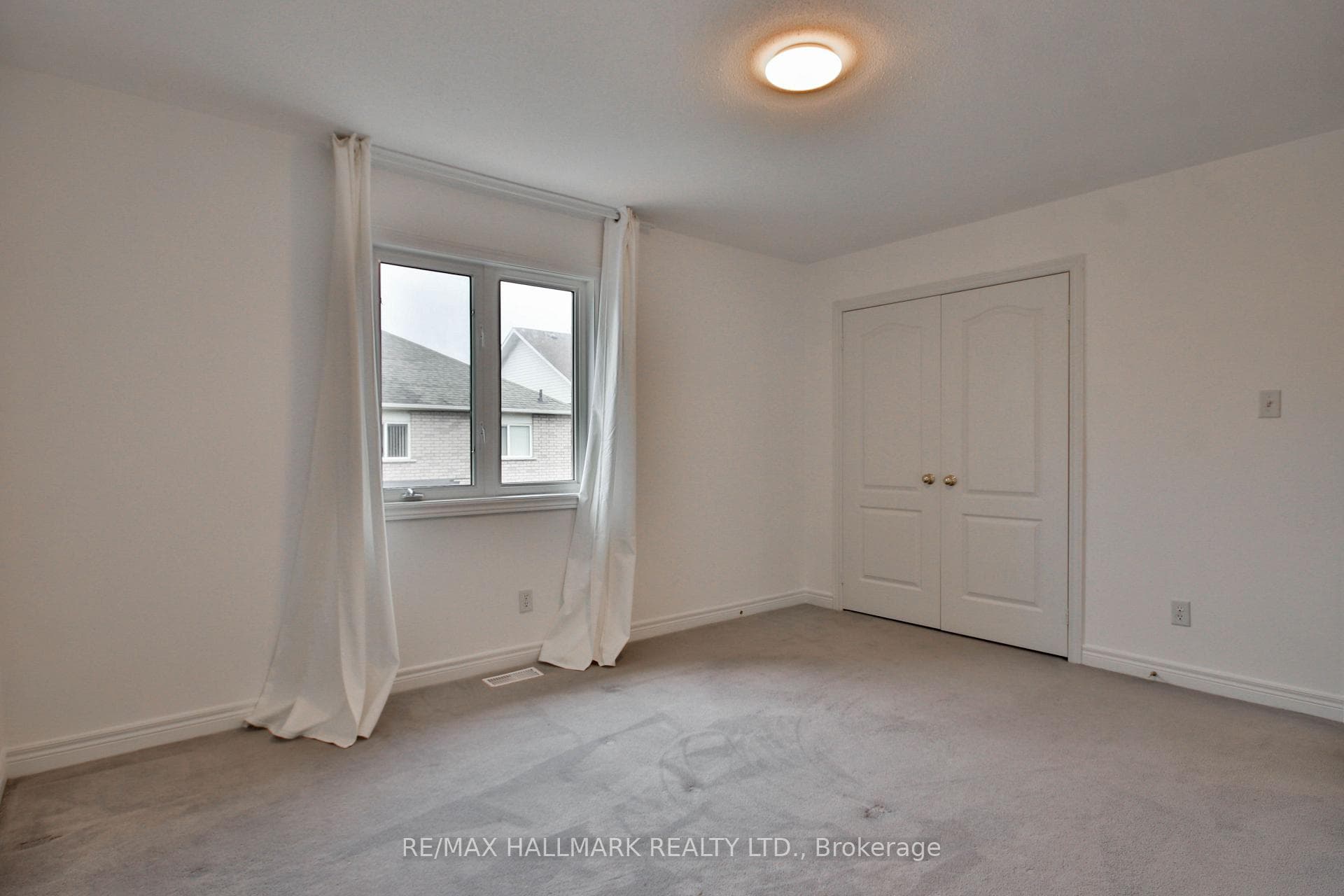 15 Briarglen Road photo 39