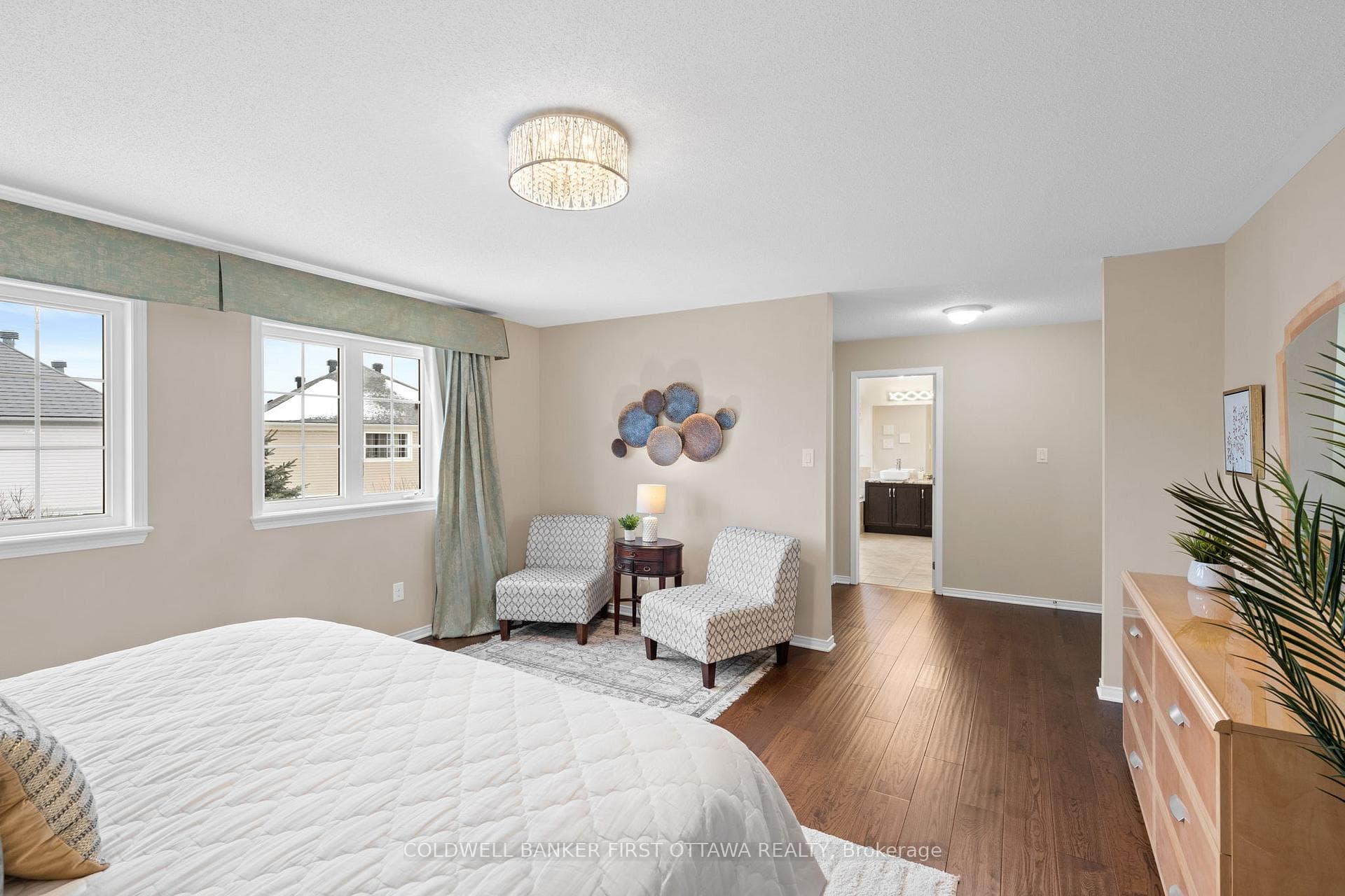 180 Sunita Crescent photo 22