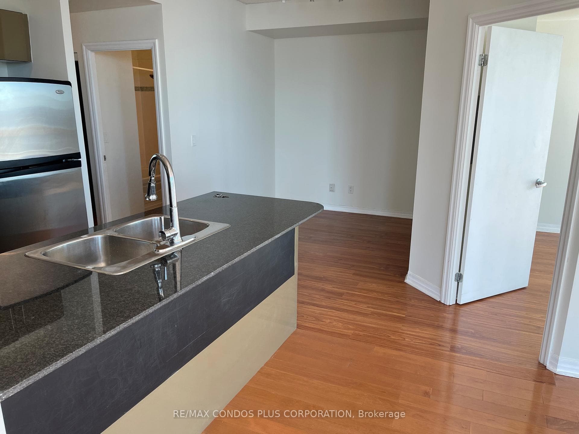 16 Yonge Street Unit 3509 photo 7