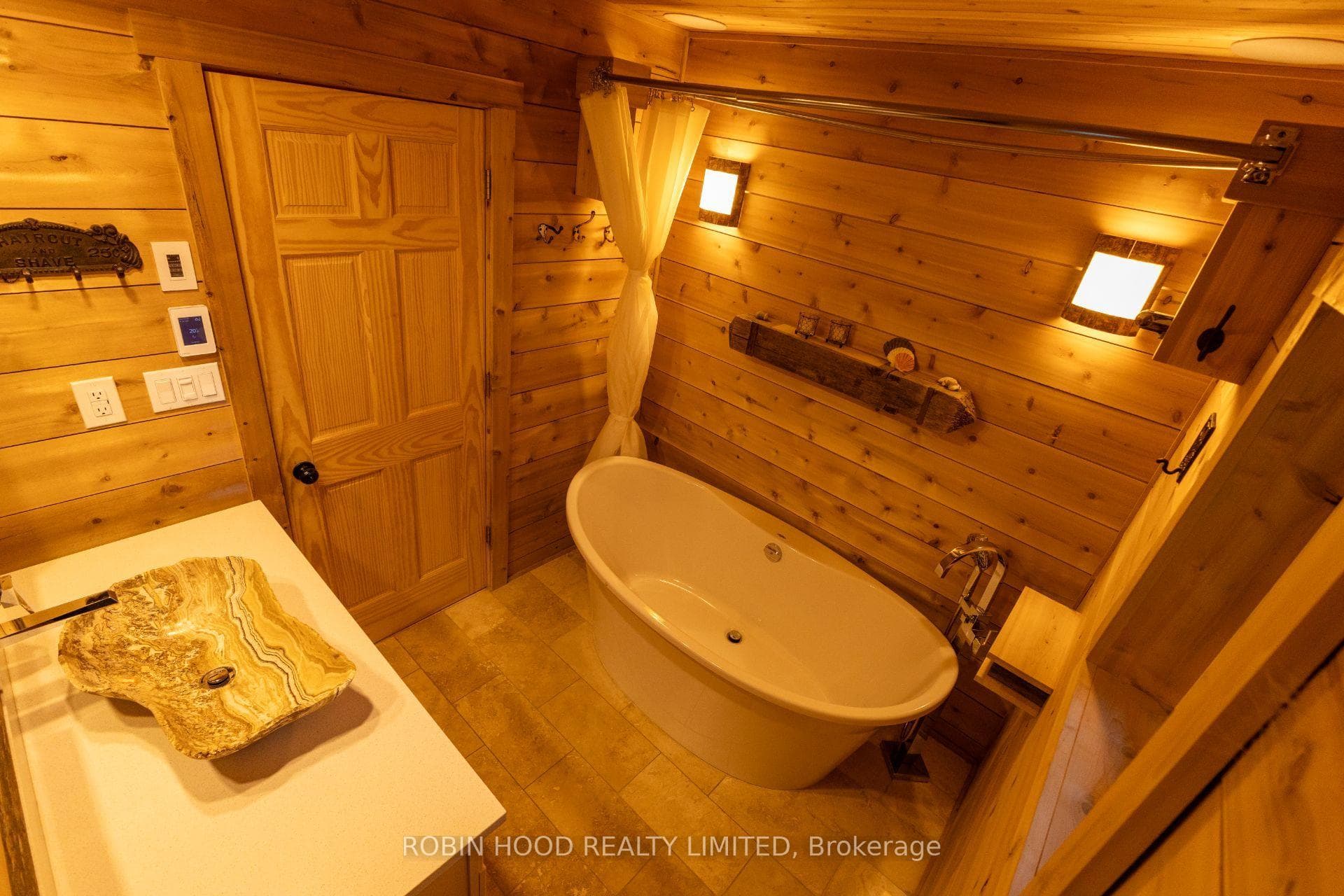 863 Essex Road photo 13