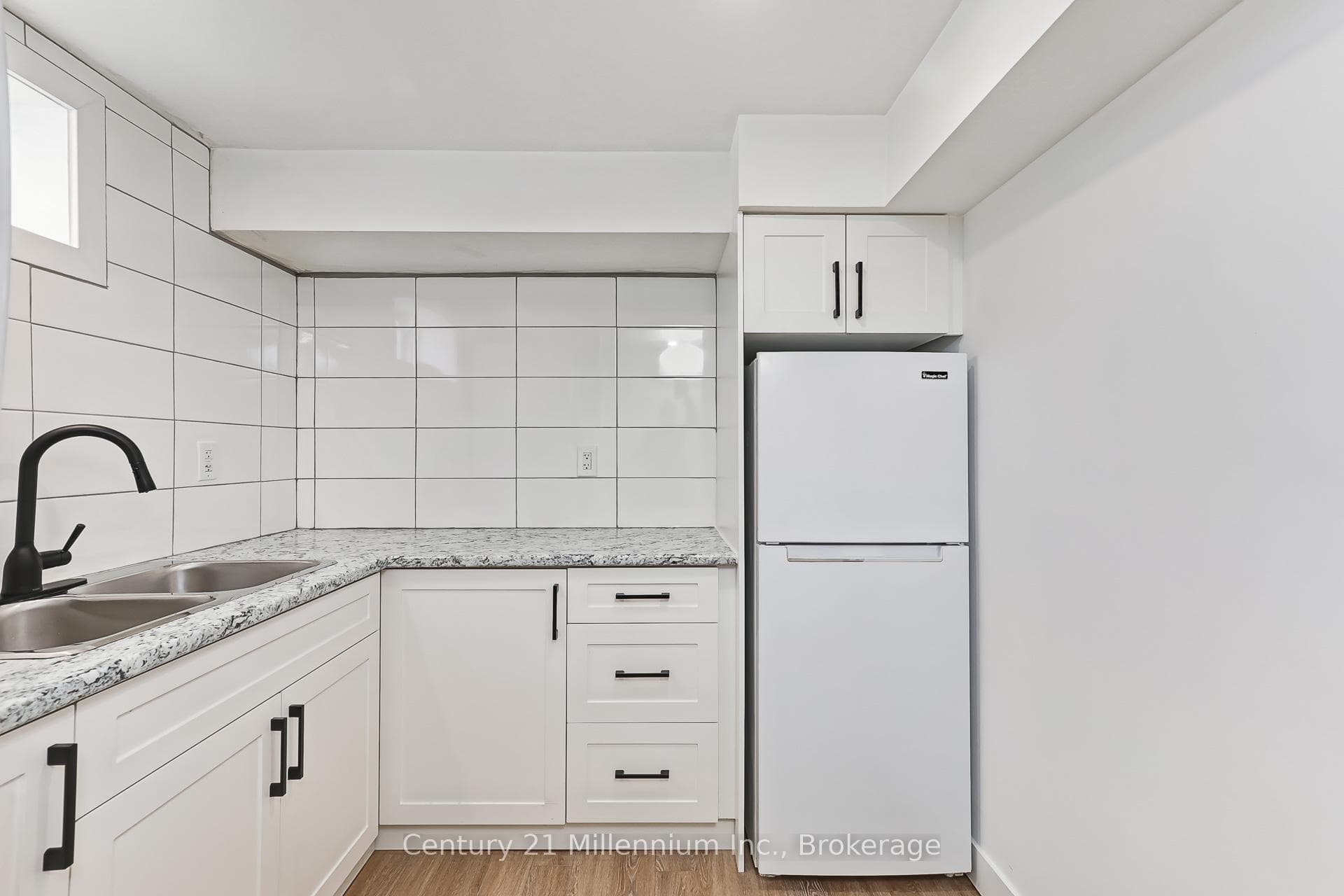 509 TENTH Street photo 7