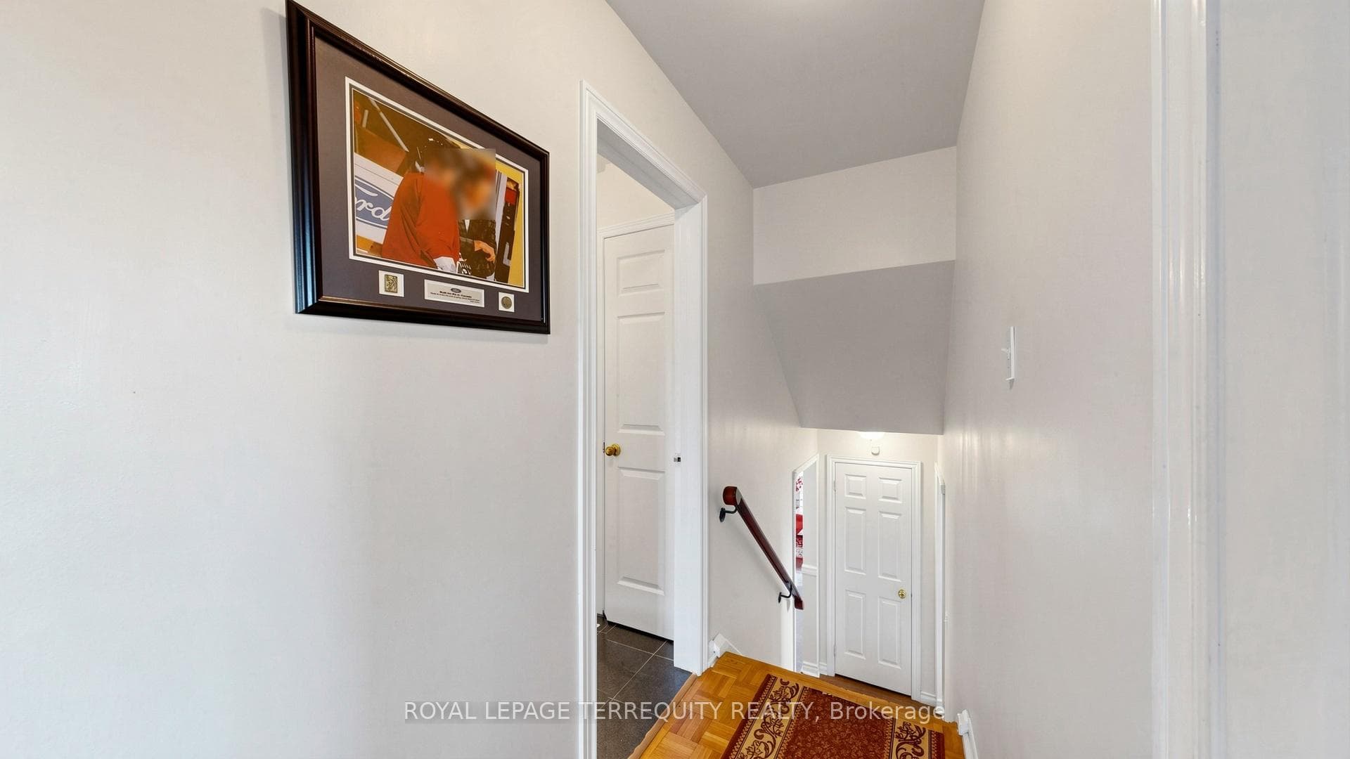 2526 Kingsberry Crescent photo 13