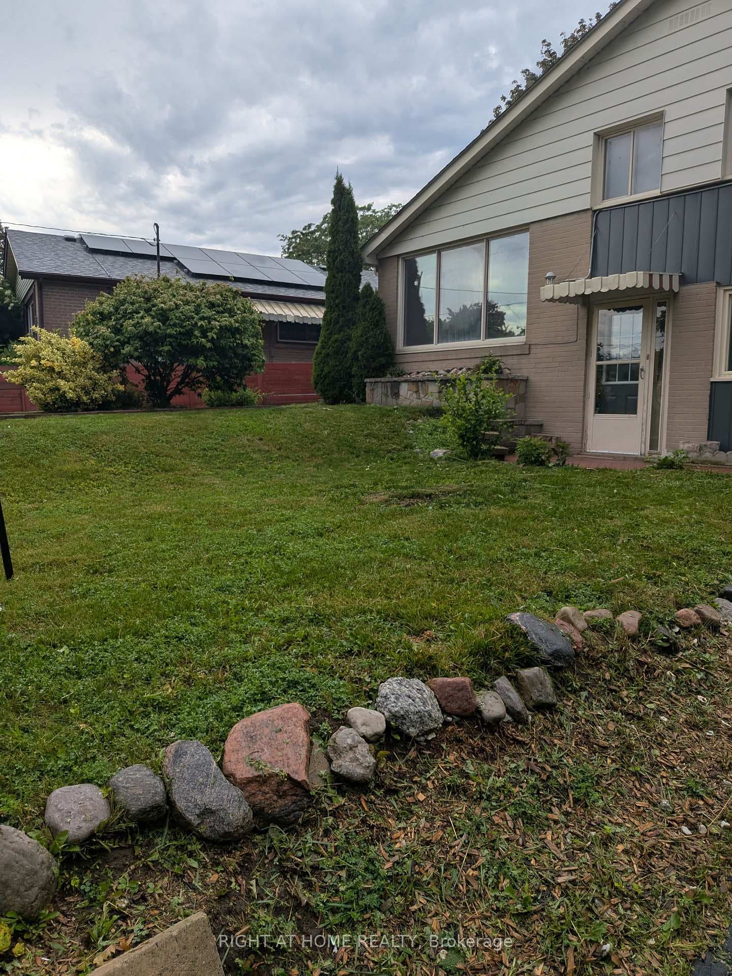 740 Stone Street photo 14