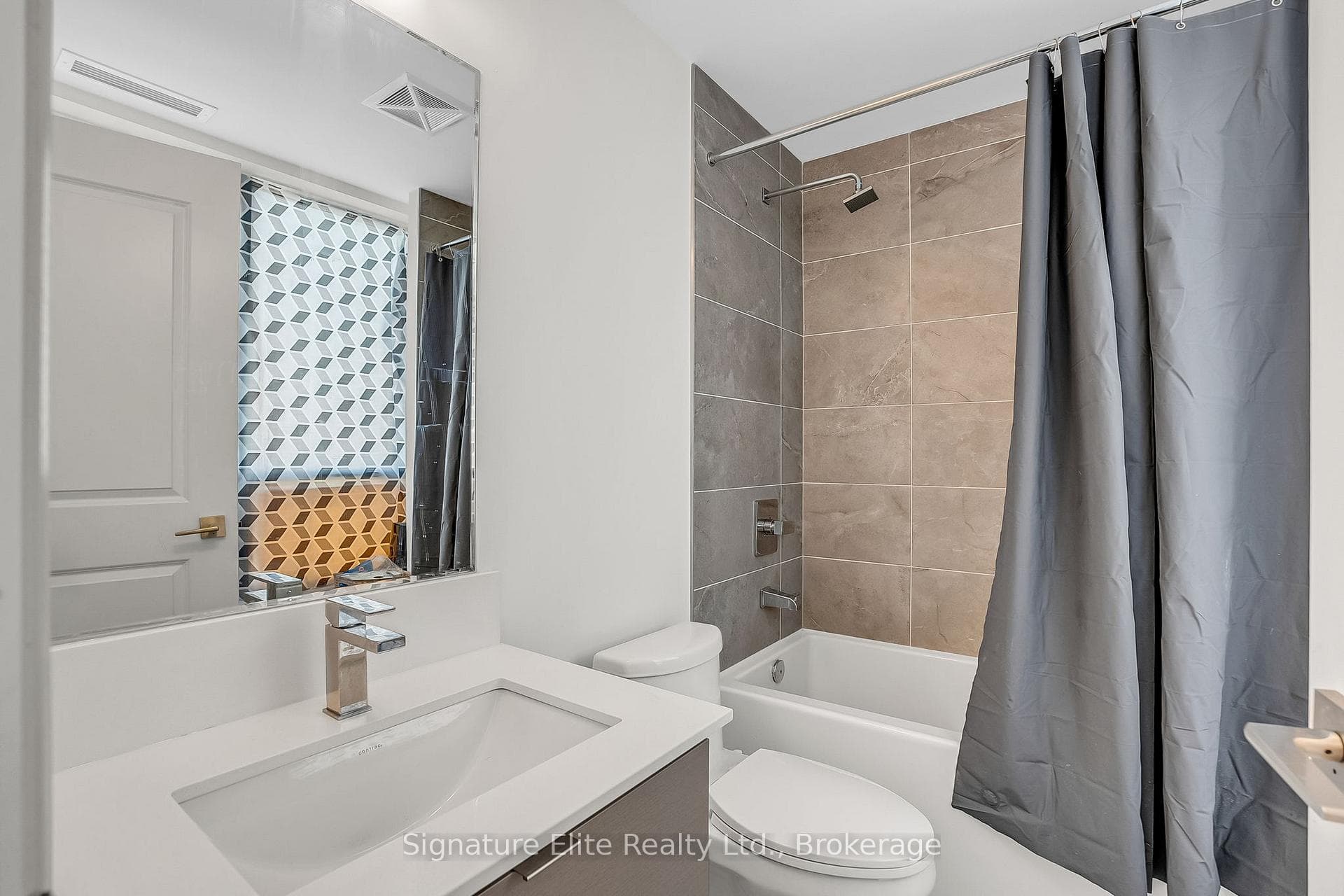 36 Elm Drive Unit 3402 photo 11