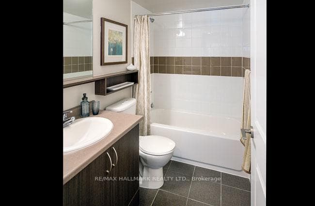570 Bay Street Unit 1602 photo 6