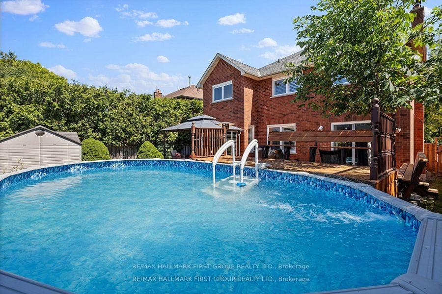 116 Erickson Drive photo 36
