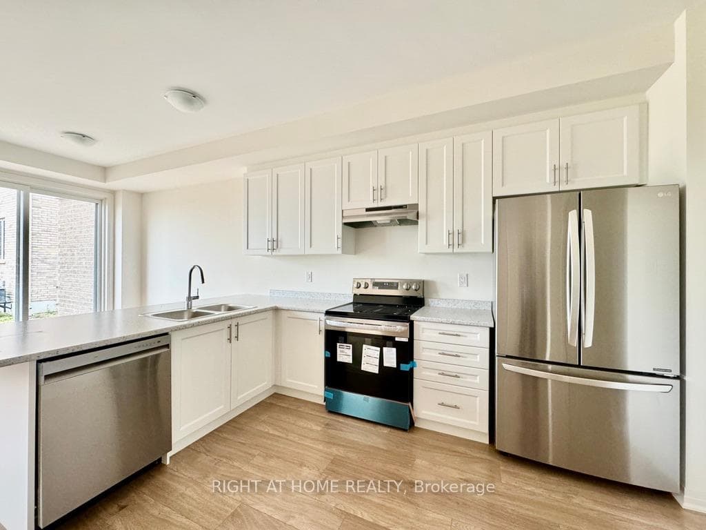 107 Sagewood Avenue photo 3