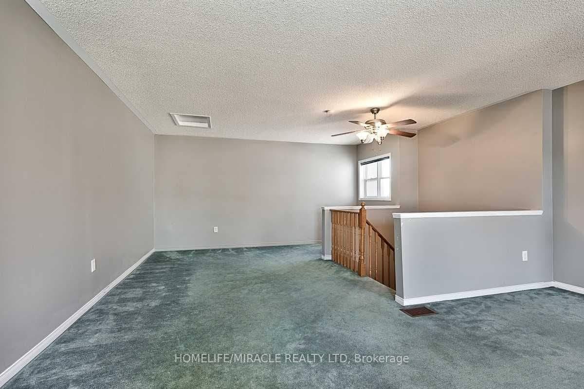 101 Glenashton Drive photo 17