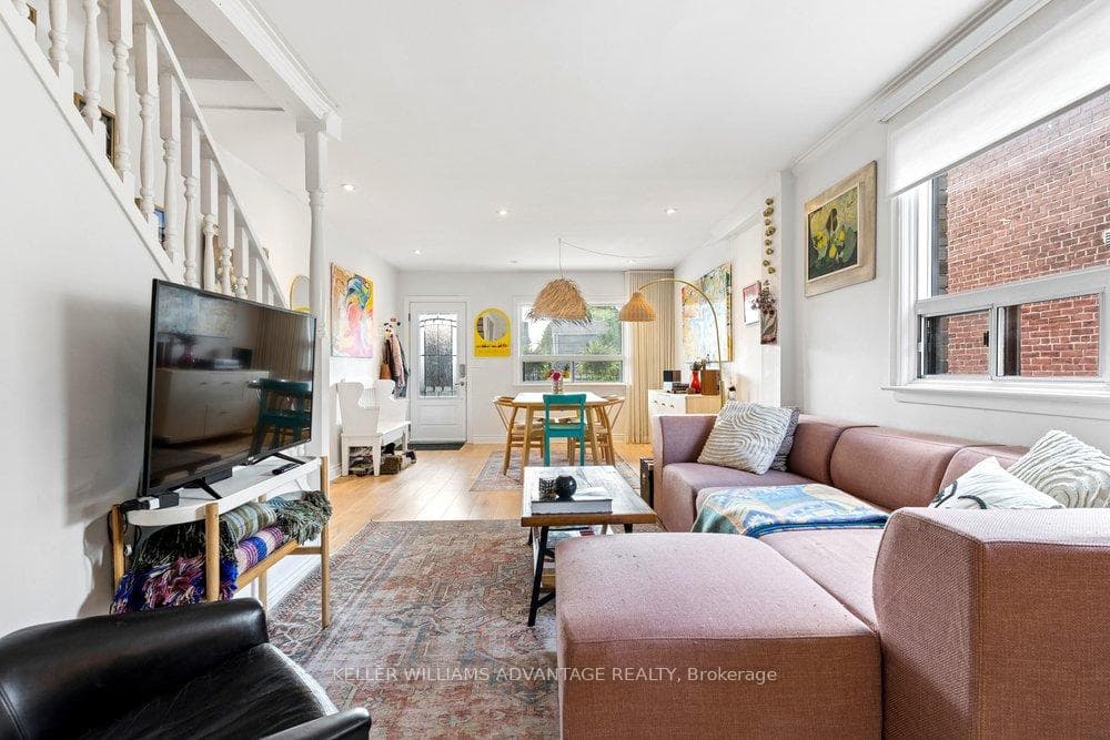 203 Blackthorn Avenue photo 10