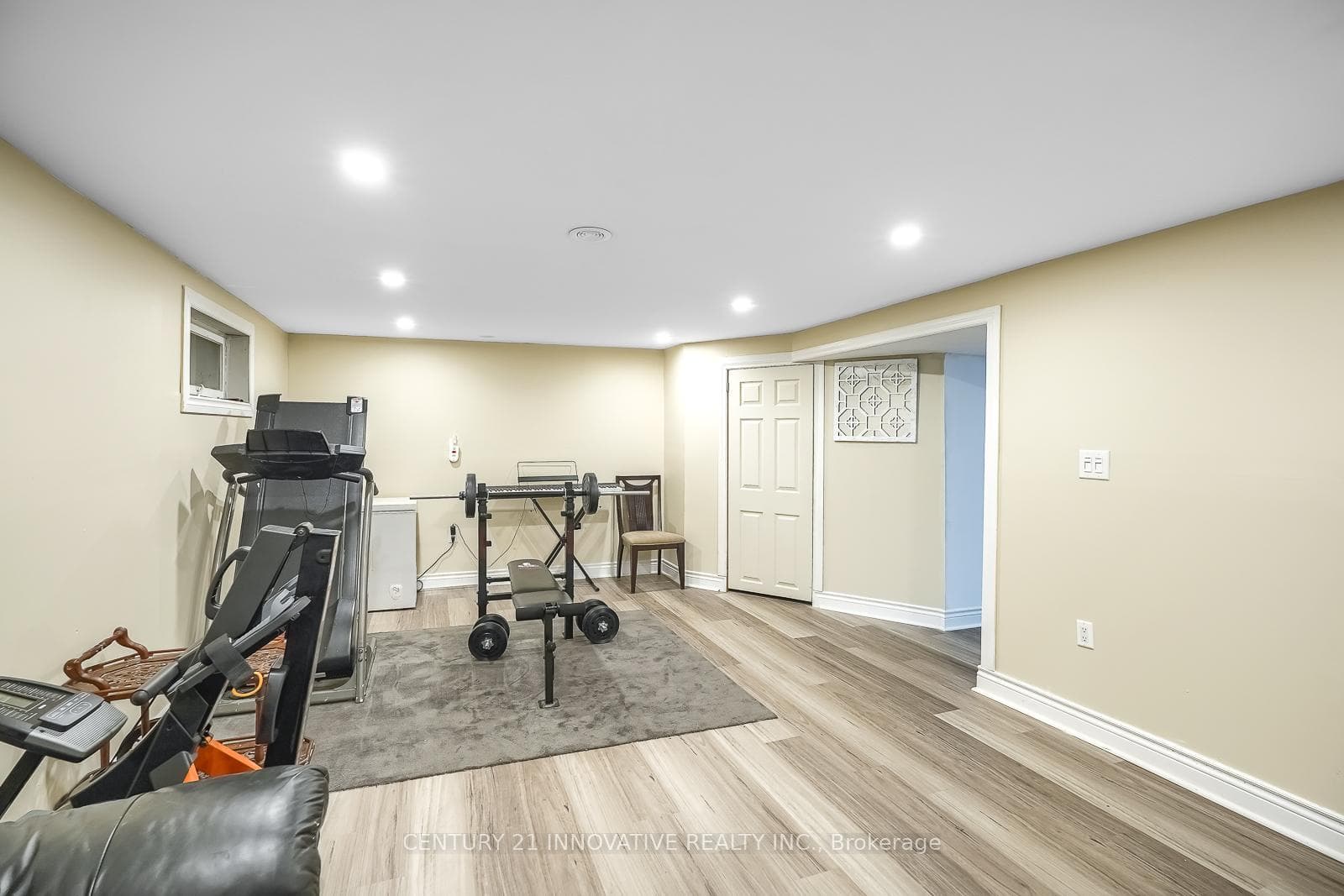 10 Stonefield Crescent photo 27