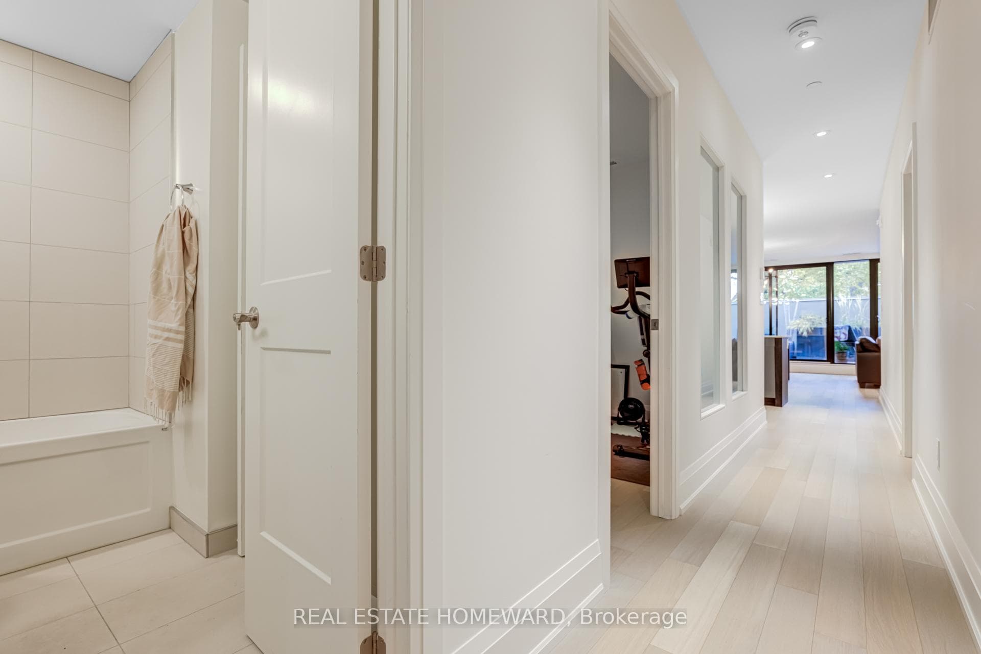 365 Beech Avenue Unit 219 photo 22