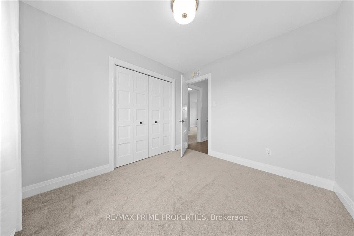 629 Conservation Street photo 32